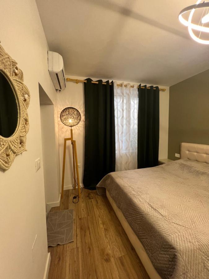New Bazaar Cane Apartment 3 Tirana Exterior photo